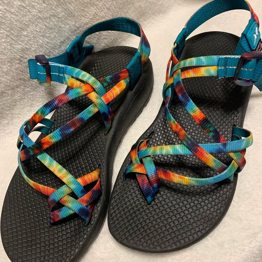 Tie Die Chacos!!! Women’s 9